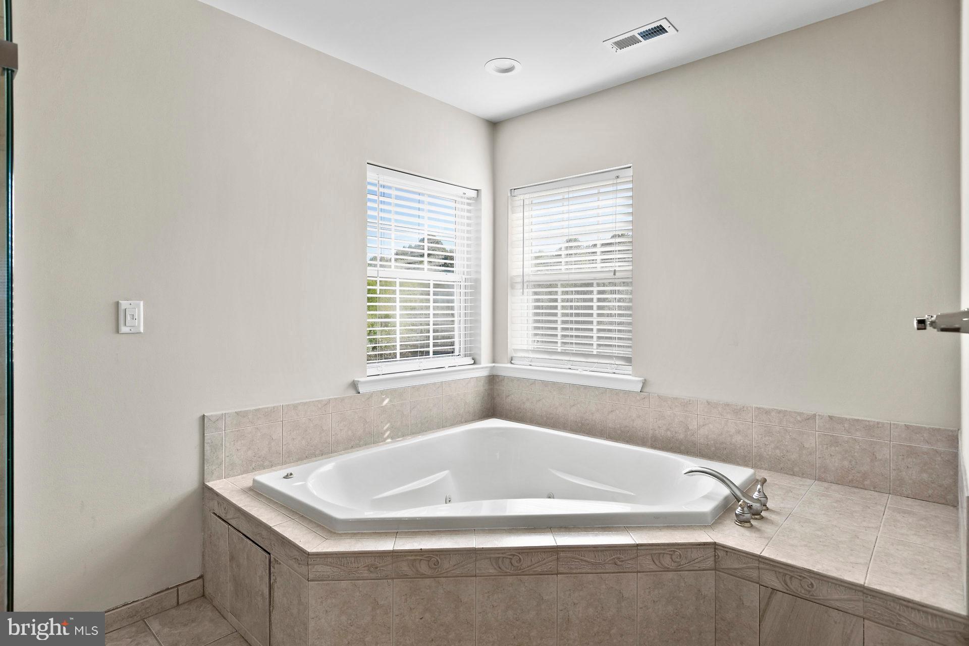 6085 Huntingtown Road Huntingtown, MD 20639 - Photo 28 of 36