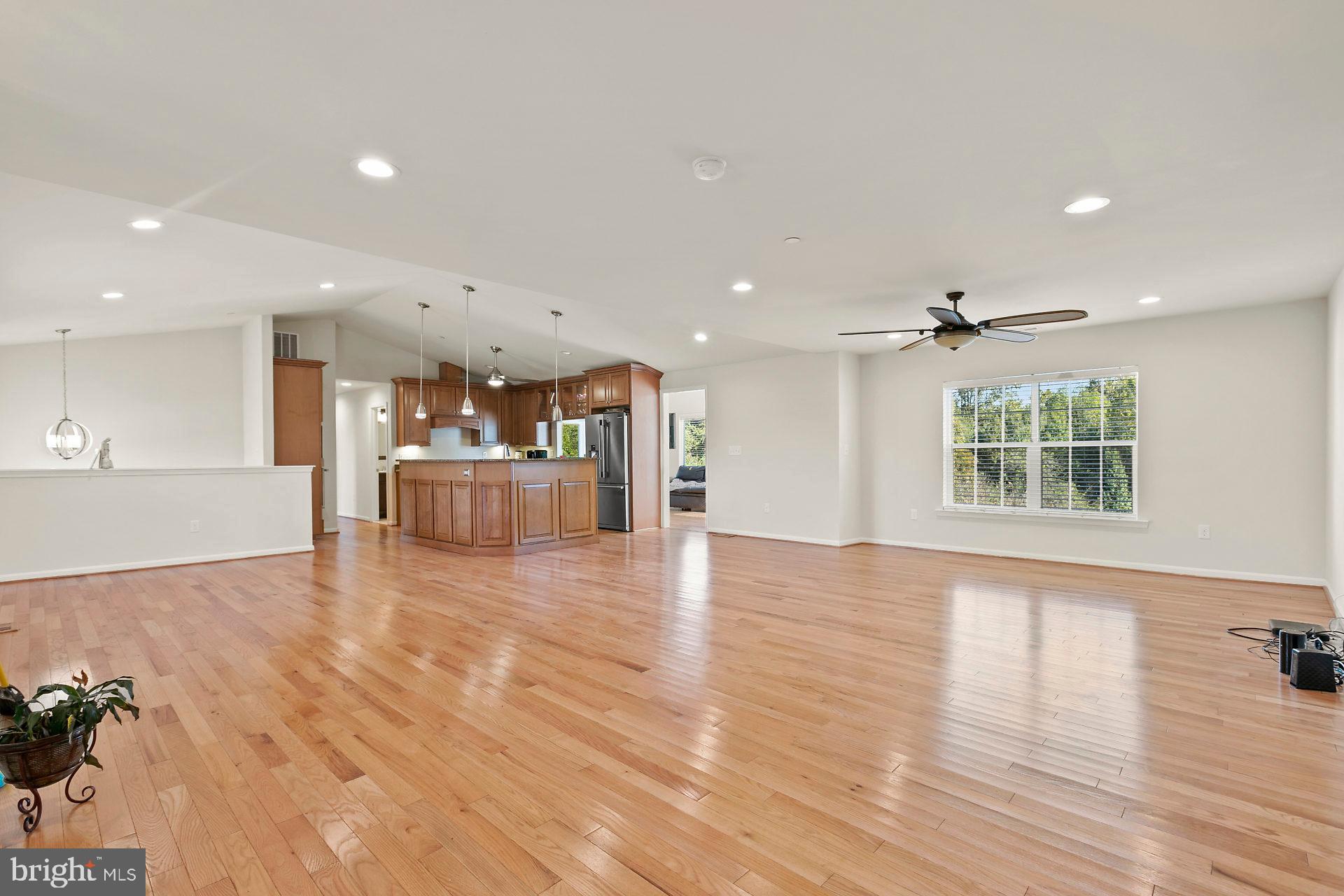 6085 Huntingtown Road Huntingtown, MD 20639 - Photo 7 of 36