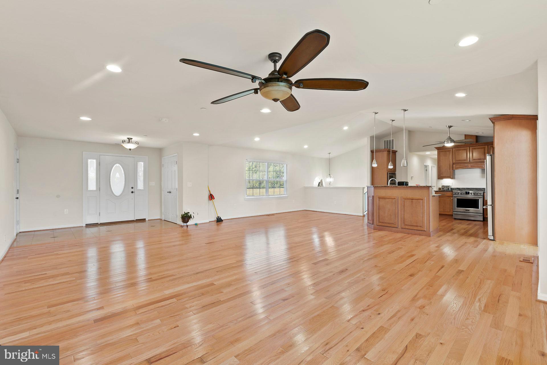 6085 Huntingtown Road Huntingtown, MD 20639 - Photo 8 of 36