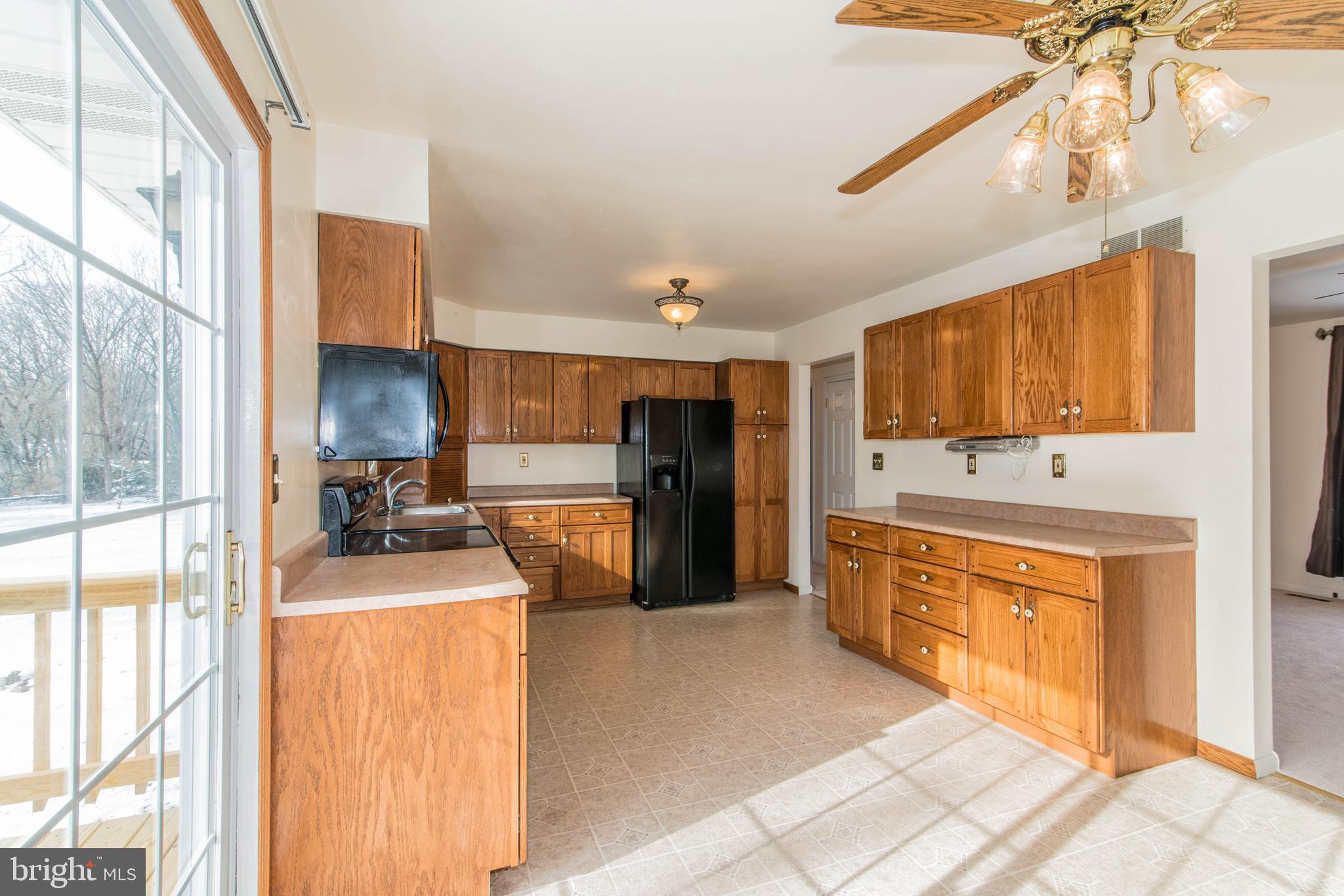 477 Streaker Road Sykesville, MD 21784 - Photo 16 of 48 Kitchen