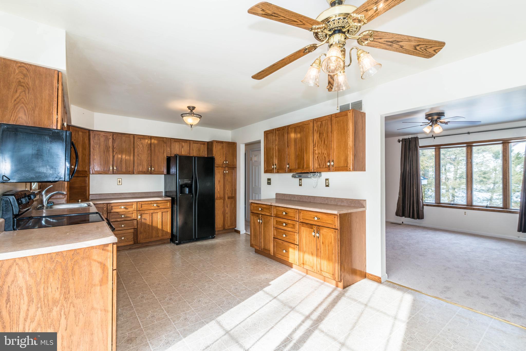 477 Streaker Road Sykesville, MD 21784 - Photo 17 of 48 Kitchen