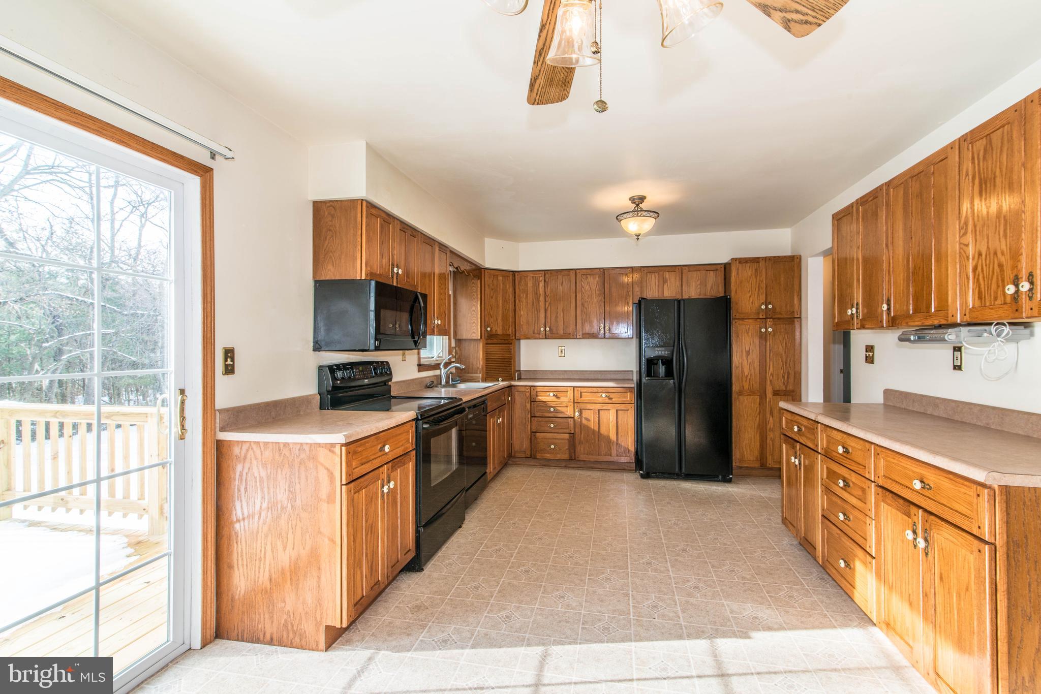 477 Streaker Road Sykesville, MD 21784 - Photo 18 of 48 Kitchen