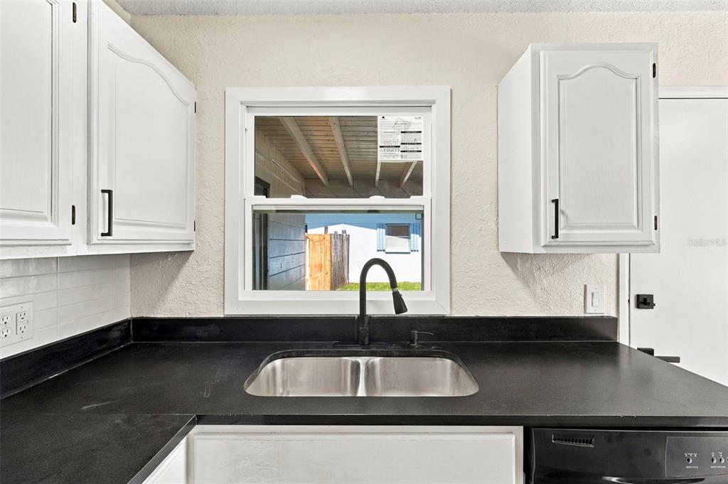 8862 Robin Road Seminole, FL 33777 - Photo 17 of 56 Gallery Image 17