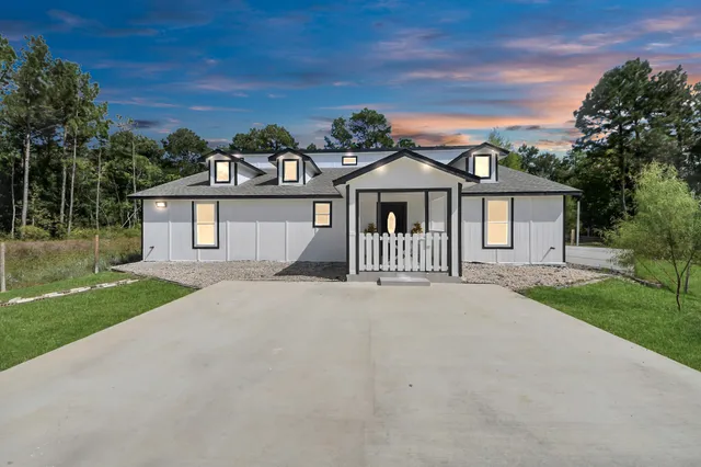 $287,500 | 2884 County Road 5018, Cleveland, TX 77327