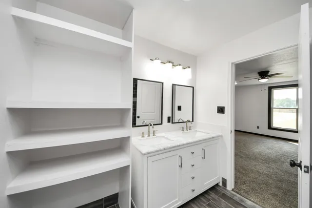 $287,500 | 2884 County Road 5018, Cleveland, TX 77327