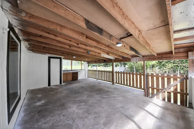 $287,500 | 2884 County Road 5018, Cleveland, TX 77327