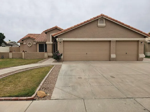 $2,395 | 2193 East Brooks Street, Gilbert, AZ 85296