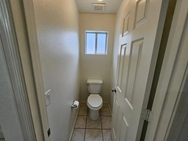 $2,395 | 2193 East Brooks Street, Gilbert, AZ 85296