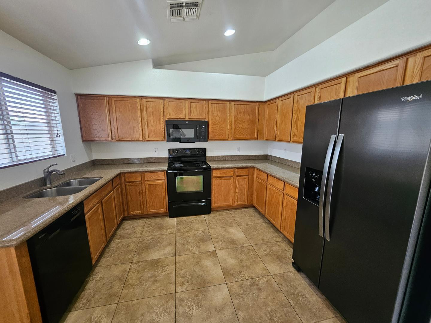 2193 East Brooks Street Gilbert, AZ 85296 - Photo 4 of 19 Photo #4