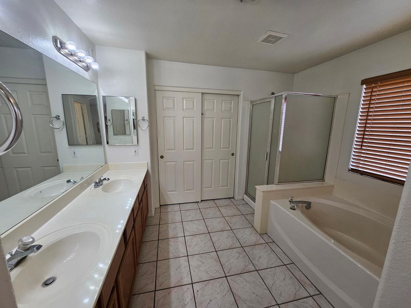 2193 East Brooks Street Gilbert, AZ 85296 - Photo 10 of 19 Photo #10