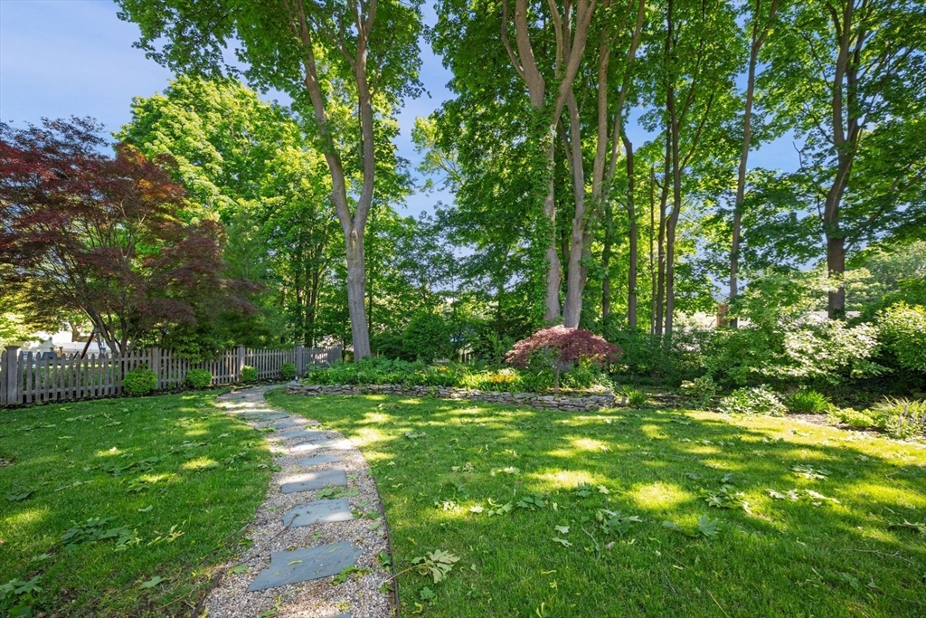 32 Pilgrim Road Marblehead, MA 01945 - Photo 38 of 38