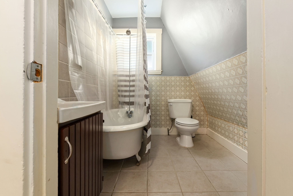 47 Whitehall Road Amesbury, MA 01913 - Photo 29 of 36