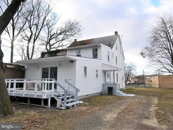 $374,900 | 504 Bridge Street, Beverly, NJ 08010