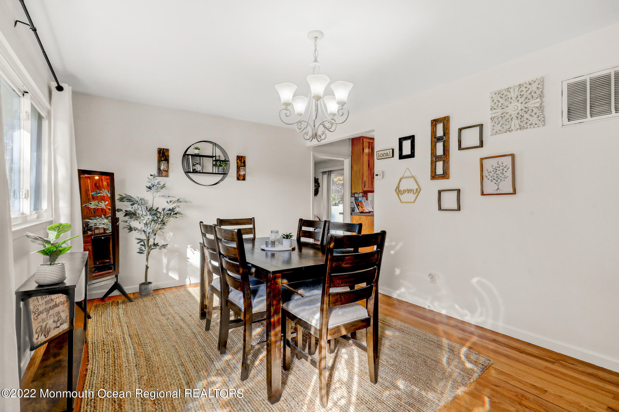 7 - Dining Room