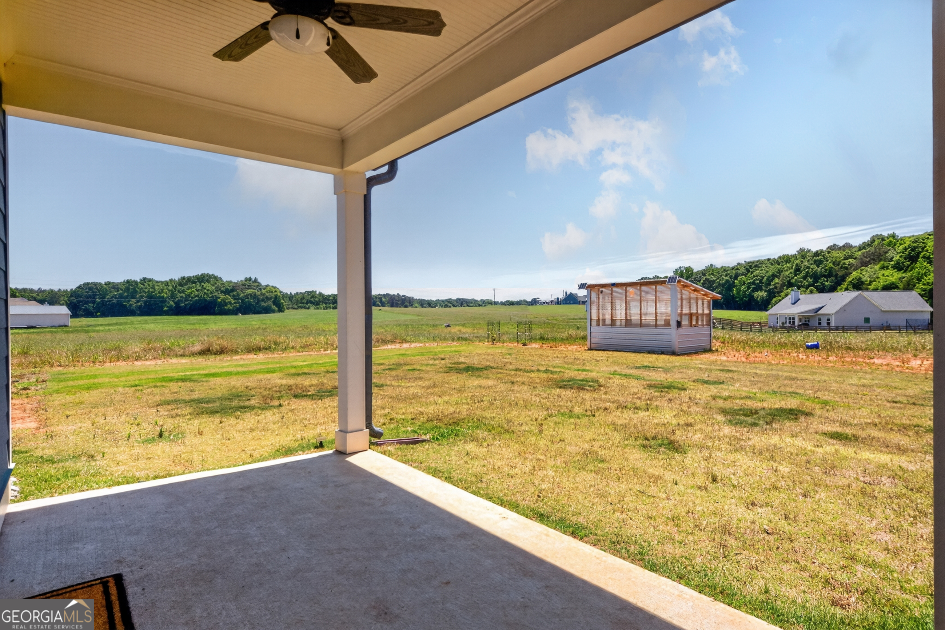 1350-c O Draper Road Comer, GA 30629 - Photo 13 of 47 a view of a ocean view