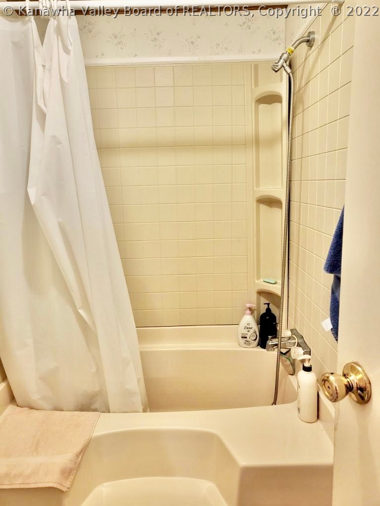 3325 Cain Ridge Road Leon, WV 25123 - Photo 19 of 20 Gallery Image 19