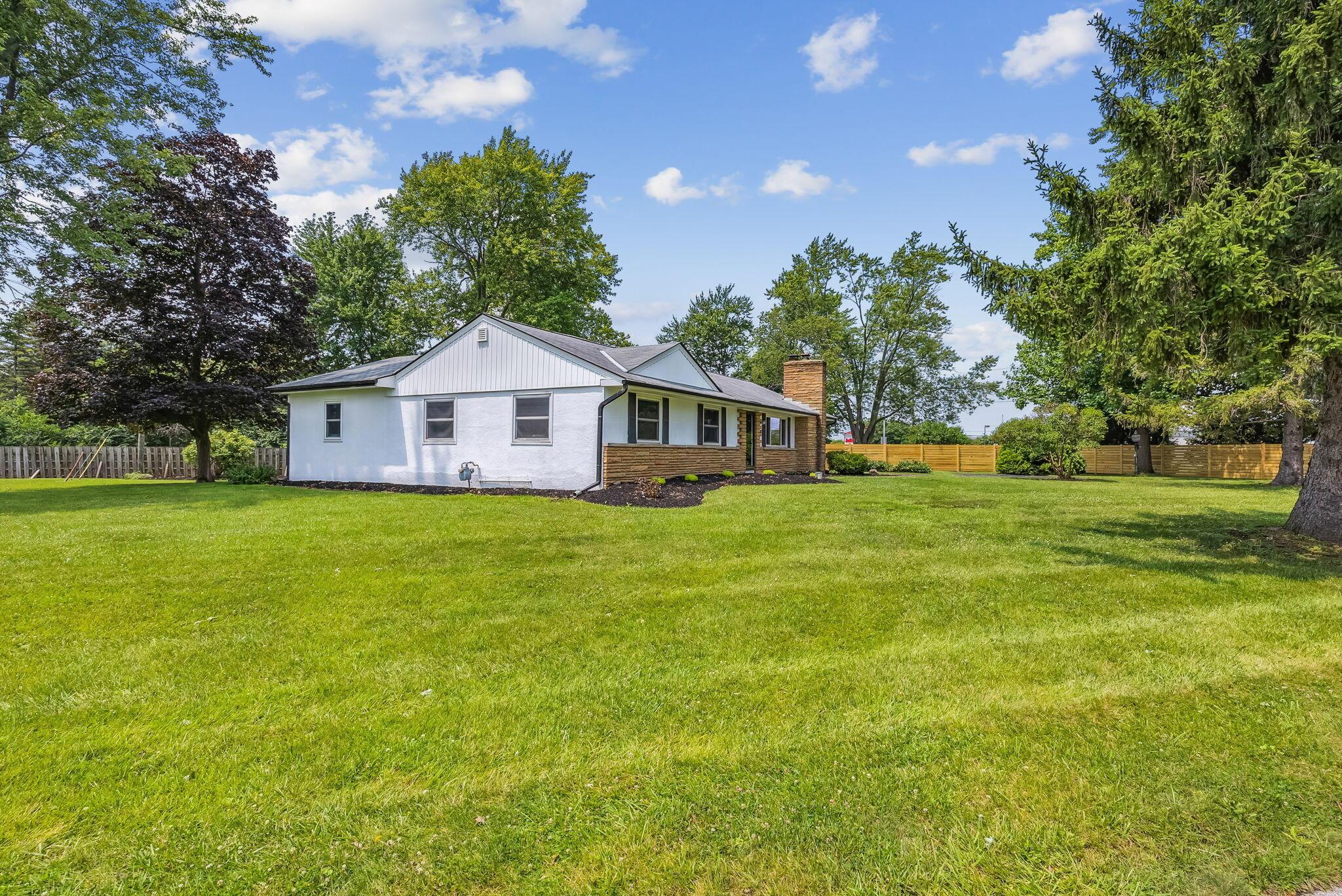 5115 Henderson Heights Road Columbus, OH 43220 - Photo 48 of 54 48-web-or-mls-5115-henderson-heights-rd