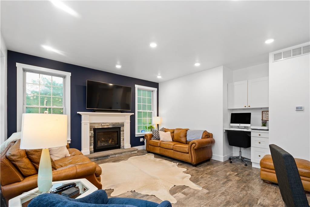 1147 Mohawk Road McDonald, PA 15057 - Photo 4 of 25 Gallery Image 4