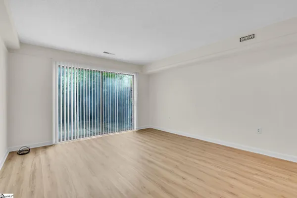 $134,500 | 2530 East North Street, Unit 11B, Greenville, SC 29615