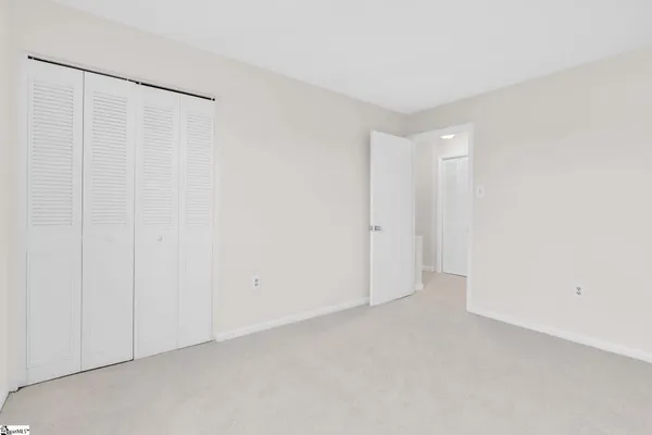 $134,500 | 2530 East North Street, Unit 11B, Greenville, SC 29615