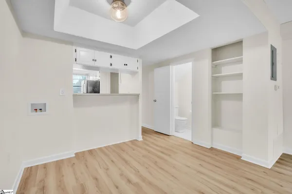 $134,500 | 2530 East North Street, Unit 11B, Greenville, SC 29615