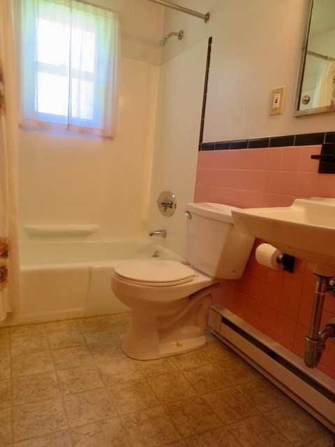 580 New Ludlow Road Chicopee, MA 01020 - Photo 18 of 36 Gallery Image 18