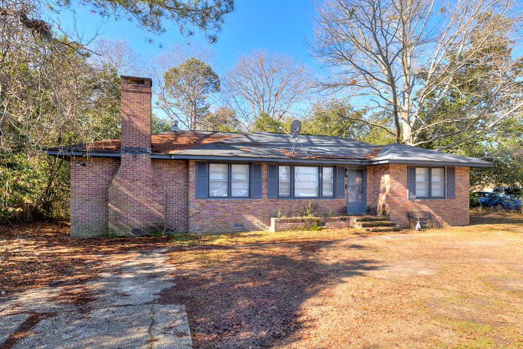 34 Pinewood Road Sumter, SC 29154 - Photo 4 of 33 Gallery Image 4