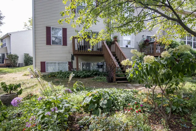 $310,000 | 1213 Koster Court, Geneva, IL 60134