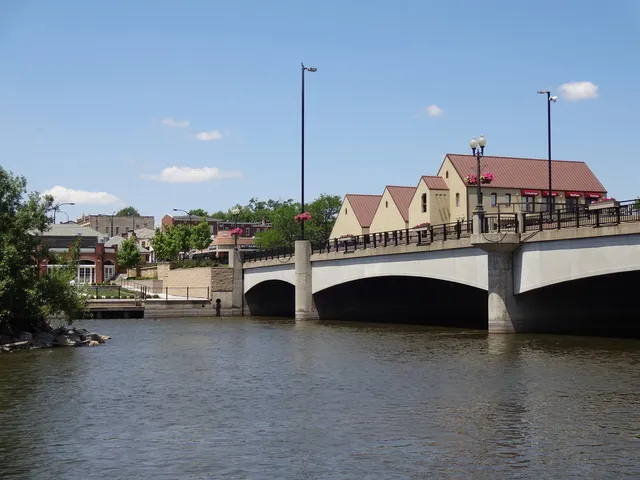 $310,000 | 1213 Koster Court, Geneva, IL 60134