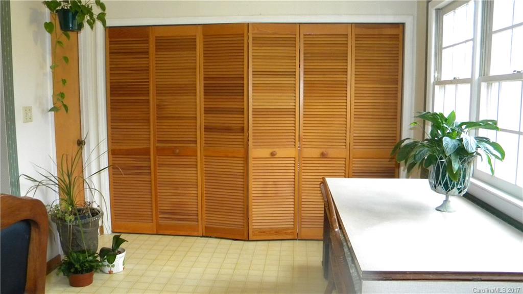 194 West Old Limestone Road York, SC 29745 - Photo 18 of 19 Gallery Image 18