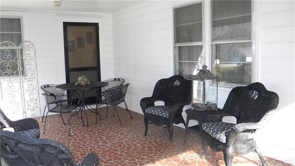 194 West Old Limestone Road York, SC 29745 - Photo 4 of 19 Gallery Image 4