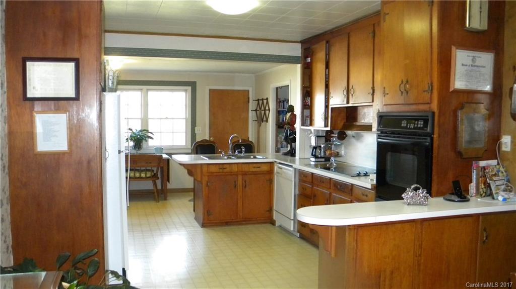 194 West Old Limestone Road York, SC 29745 - Photo 7 of 19 Gallery Image 7