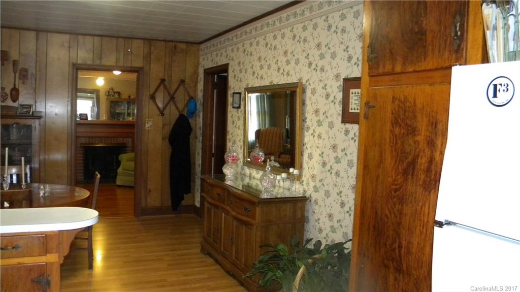 194 West Old Limestone Road York, SC 29745 - Photo 8 of 19 Gallery Image 8