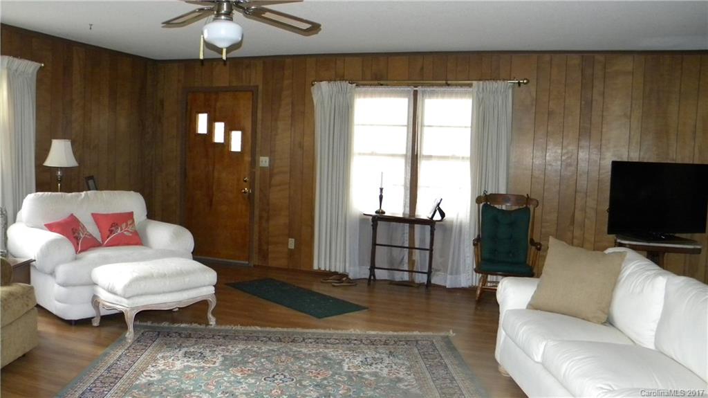 194 West Old Limestone Road York, SC 29745 - Photo 9 of 19 Gallery Image 9