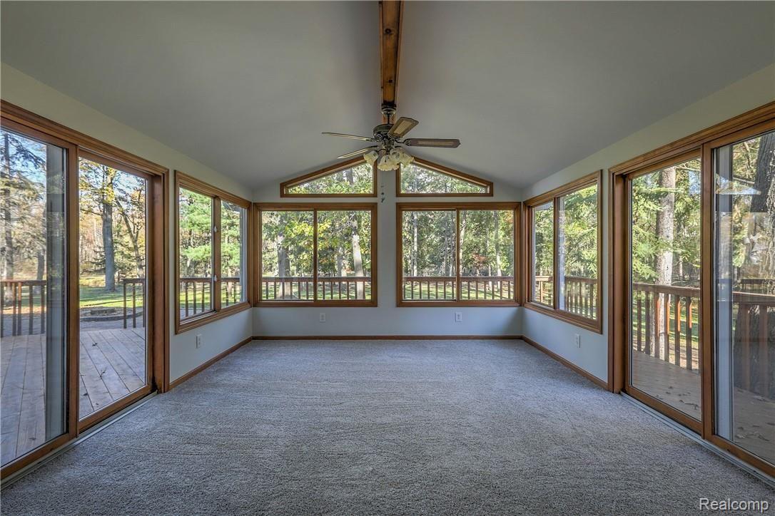 4828 Arrowhead Road West Bloomfield, MI 48323 - Photo 18 of 44 -31.jpg