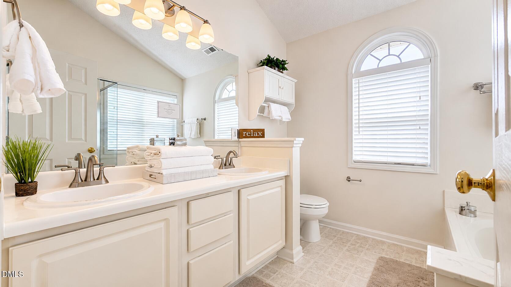 8709 Blakehurst Drive Raleigh, NC 27617 - Photo 16 of 35 Primary Bath