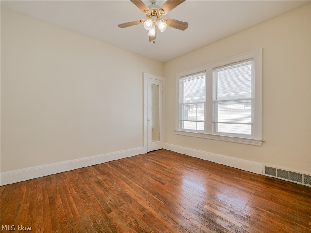 1671 Coventry Road Cleveland, OH 44118 - Photo 9 of 35 Gallery Image 9