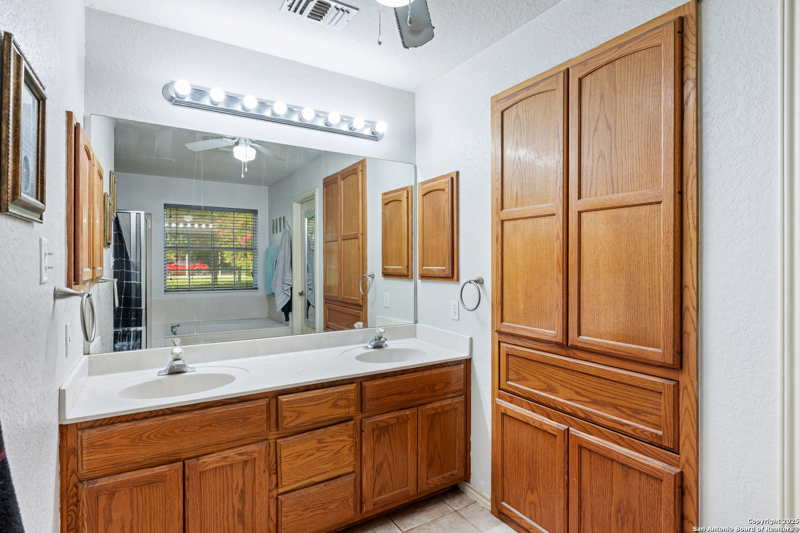 15563 South Skaggs Road Atascosa, TX 78002 - Photo 21 of 32