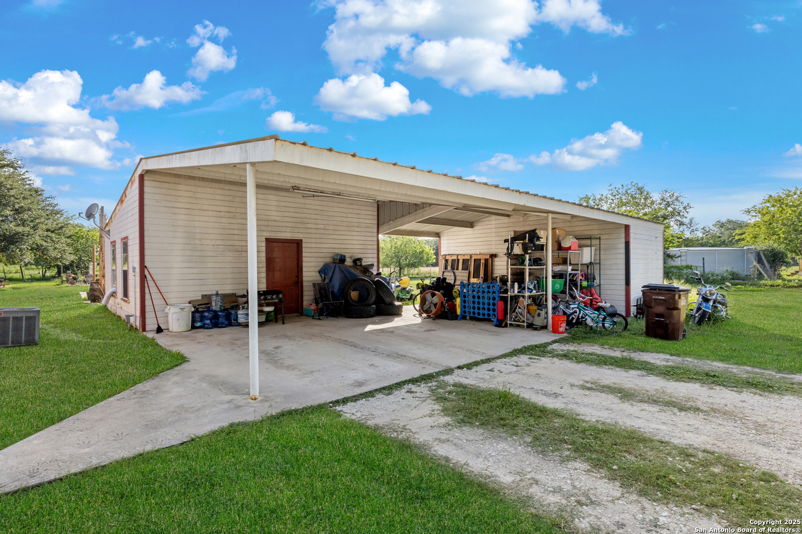 15563 South Skaggs Road Atascosa, TX 78002 - Photo 26 of 32