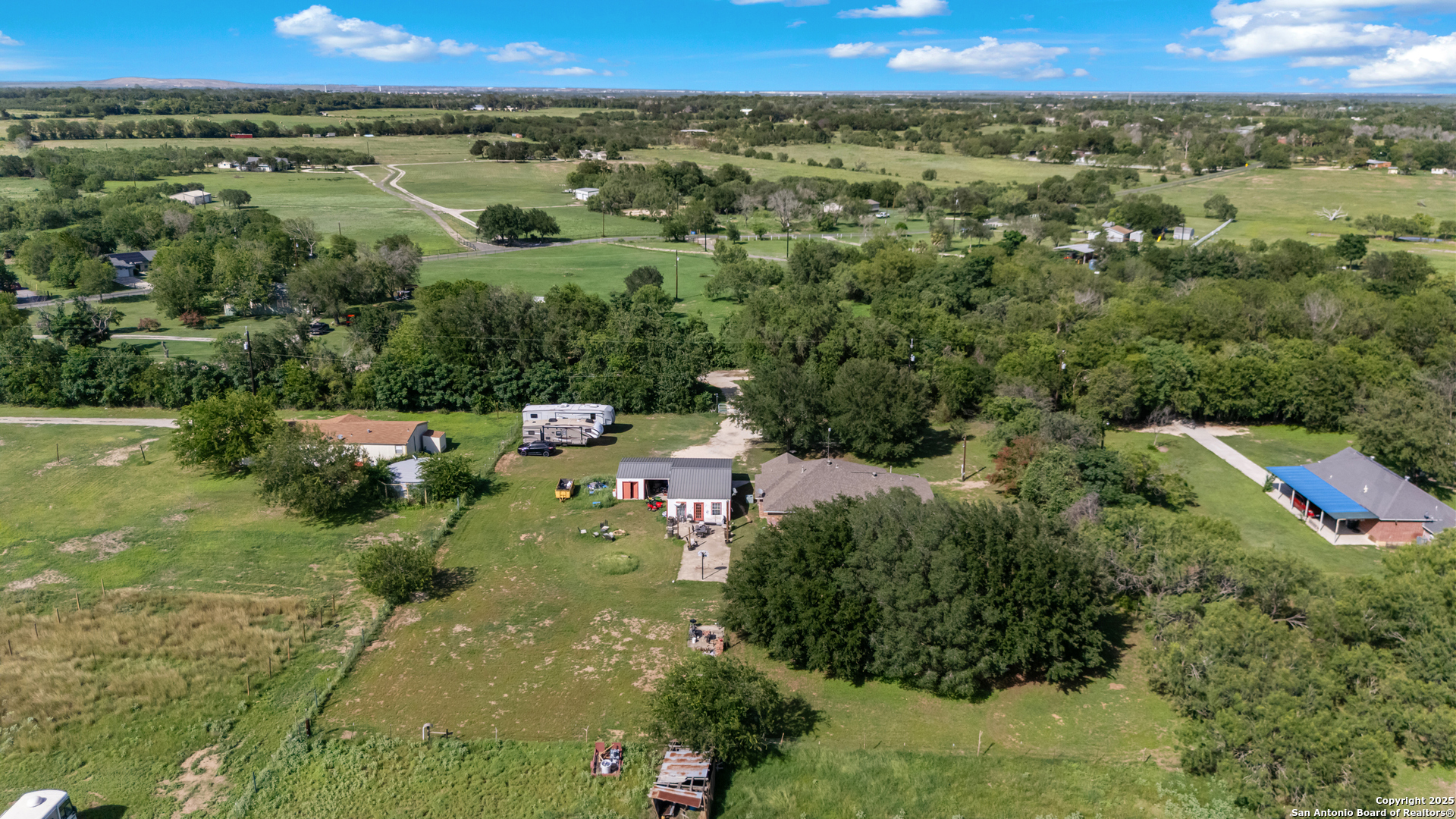 15563 South Skaggs Road Atascosa, TX 78002 - Photo 30 of 32