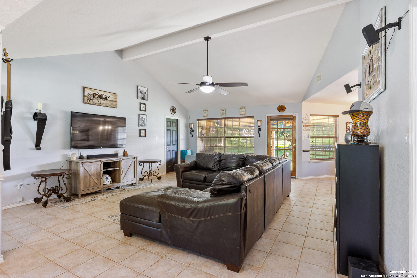 15563 South Skaggs Road Atascosa, TX 78002 - Photo 8 of 32