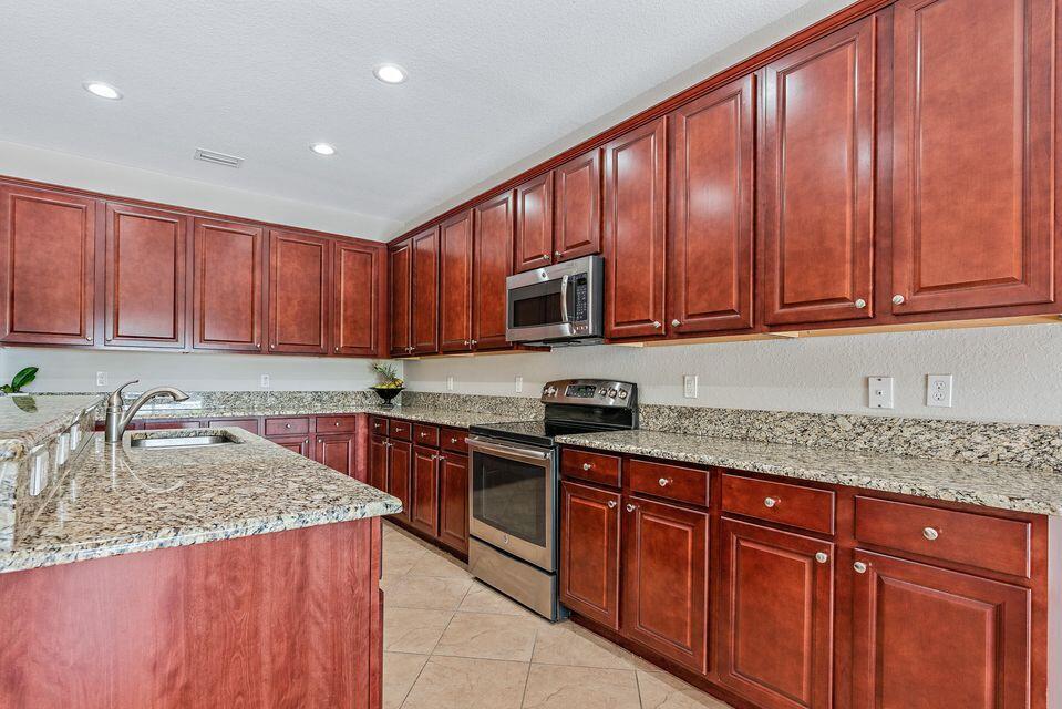 160 Rudder Cay Way Jupiter, FL 33458 - Photo 19 of 47 20230827055454177427000000-o