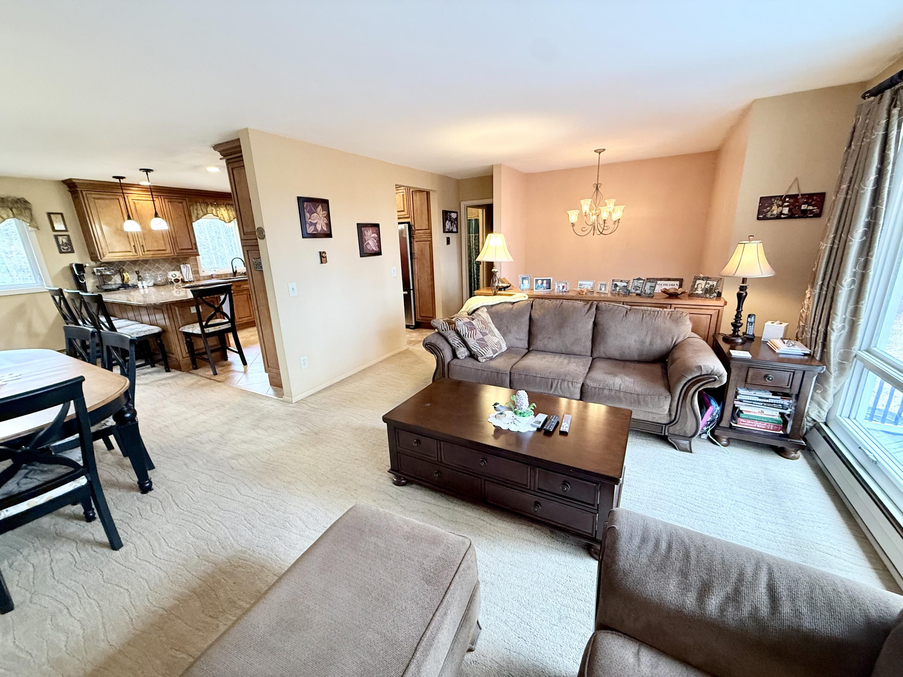 35 Knob Hill Road Peru, NY 12972 - Photo 5 of 31 Living room