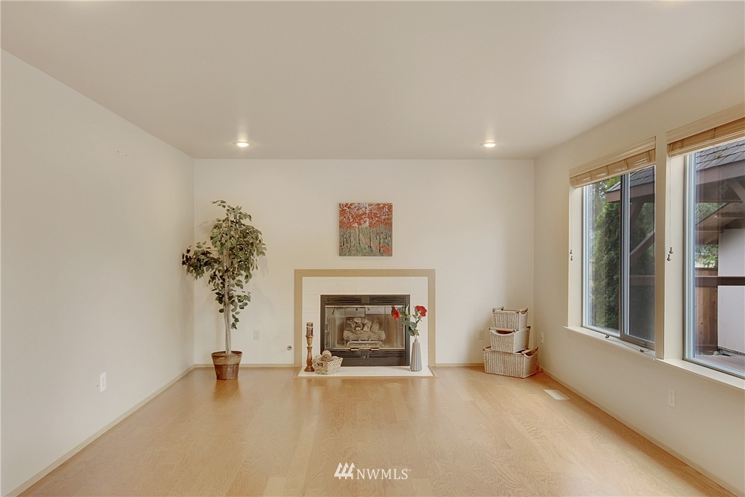 22809 Southeast 282nd Street Maple Valley, WA 98038 - Photo 13 of 25