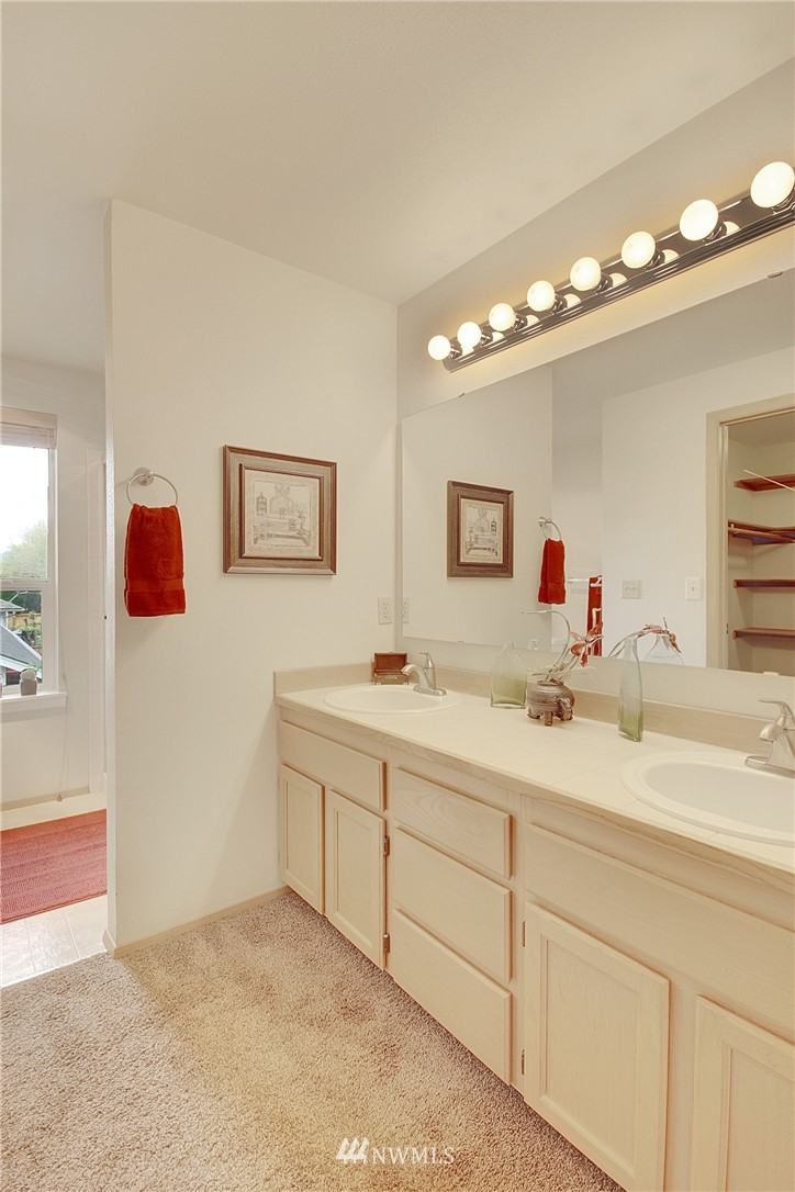 22809 Southeast 282nd Street Maple Valley, WA 98038 - Photo 19 of 25