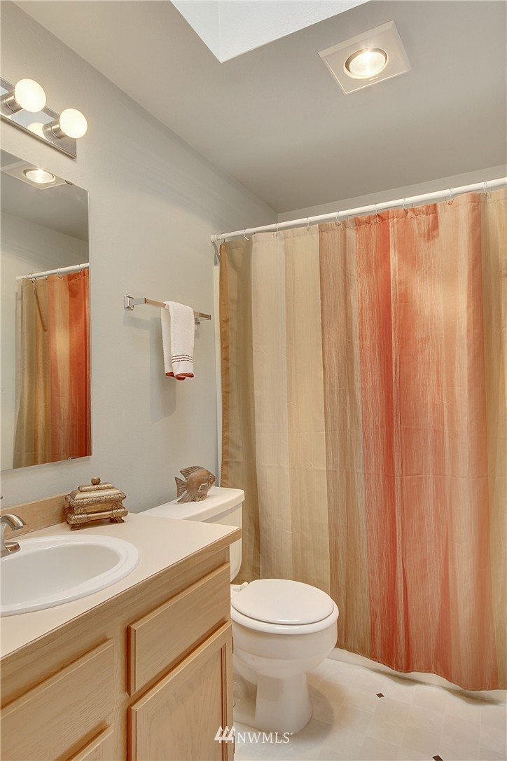 22809 Southeast 282nd Street Maple Valley, WA 98038 - Photo 22 of 25