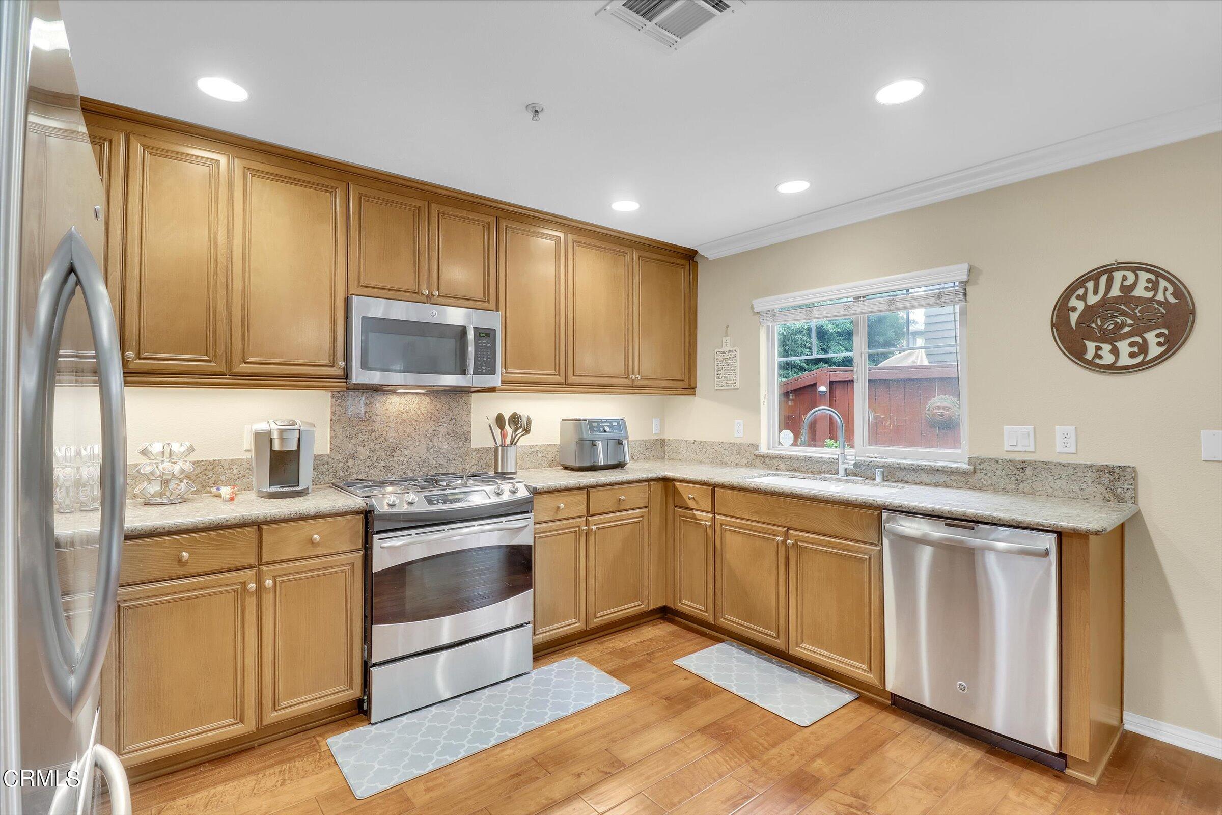 829 Sequoia Circle Monrovia, CA 91016 - Photo 14 of 42 14-829 Sequoia Circle-14