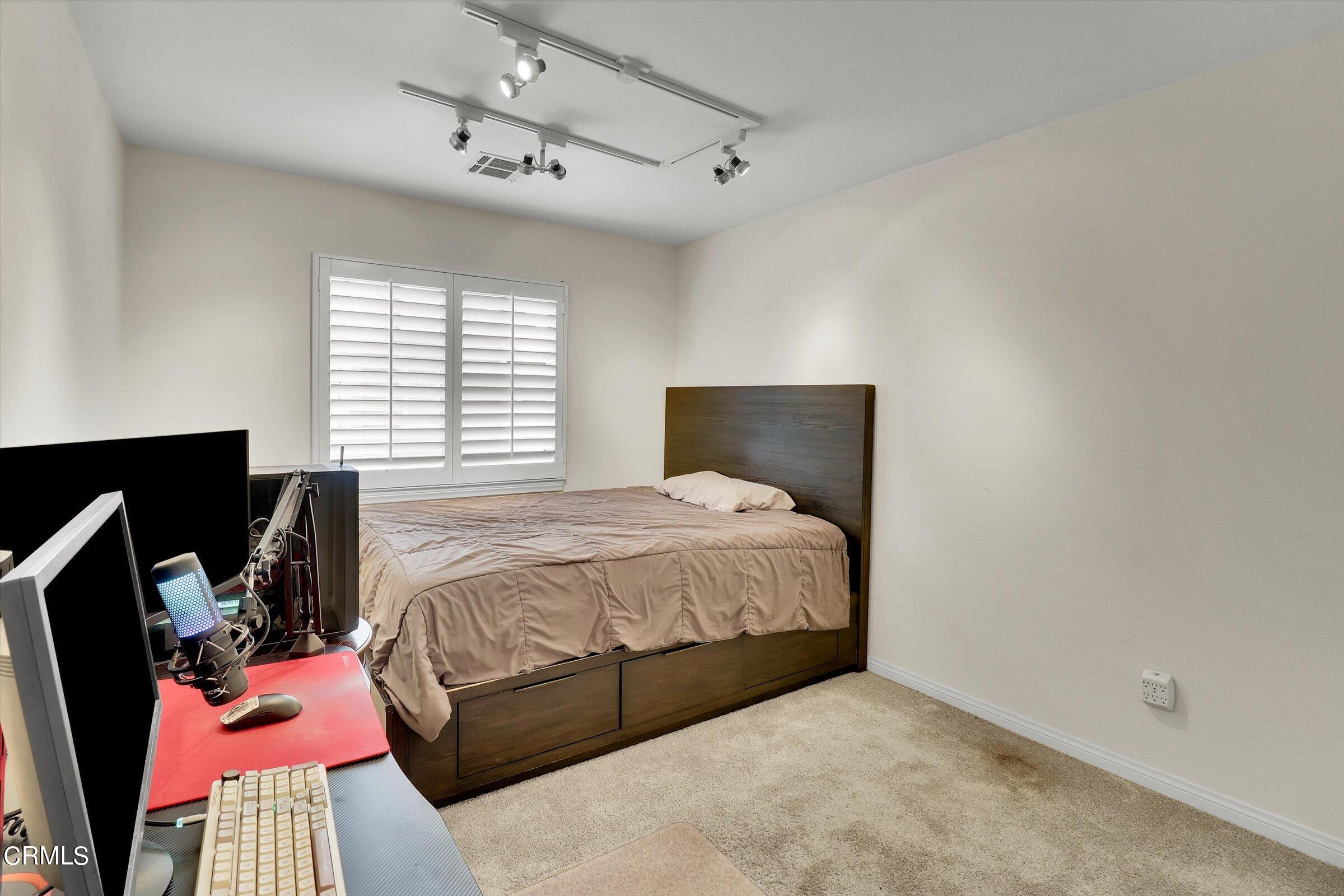 829 Sequoia Circle Monrovia, CA 91016 - Photo 20 of 42 21-829 Sequoia Circle-21