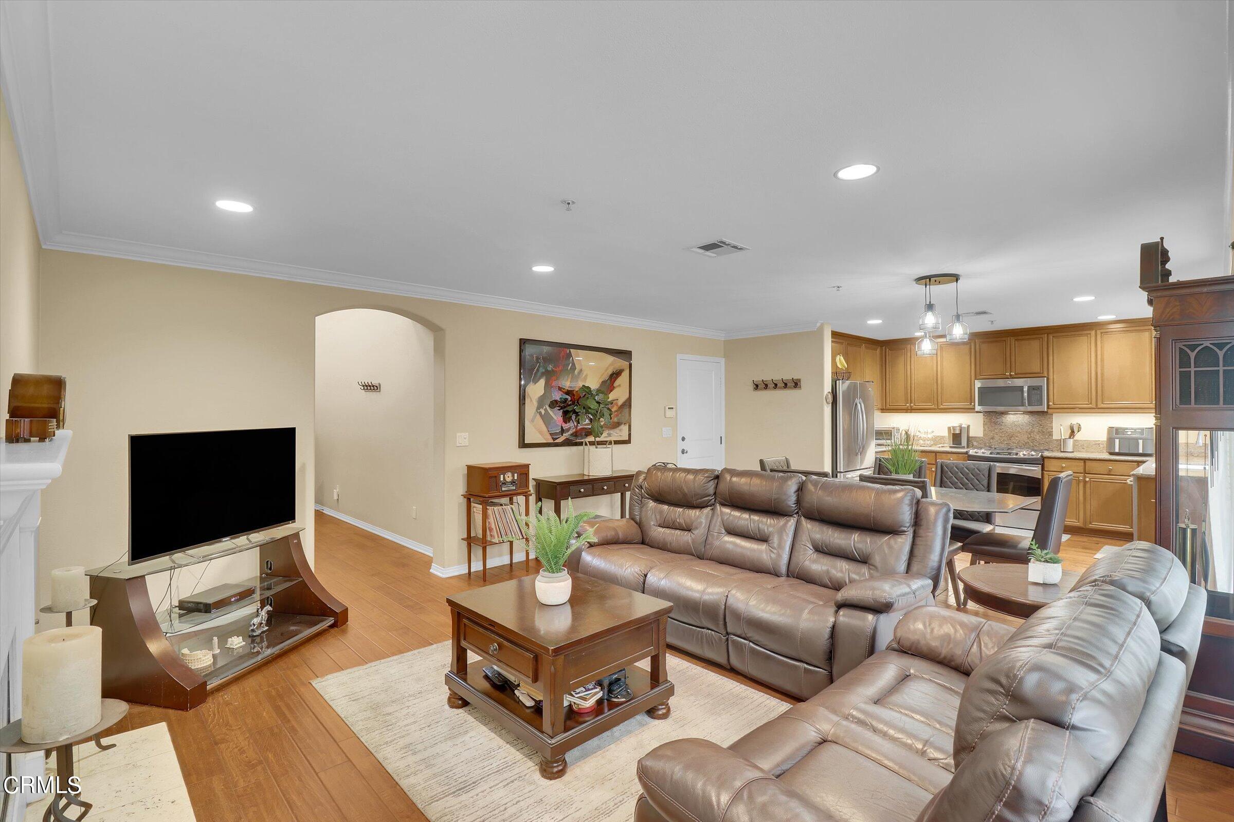 829 Sequoia Circle Monrovia, CA 91016 - Photo 7 of 42 07-829 Sequoia Circle-7