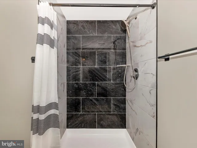 $449,990 | 14004 Daleshire Way, Unit 49, Burtonsville, MD 20866